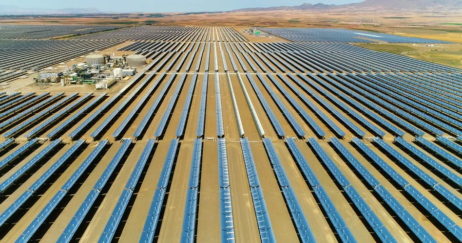 solar-project-solar-panels-aerial-view-capturing-clean-energy-from-the-sun-1510934090