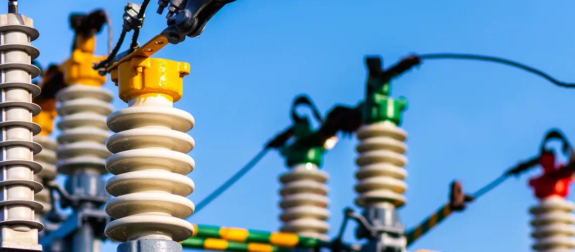 electric-power-transmission-lines-high-voltage-switchgear-1825517441